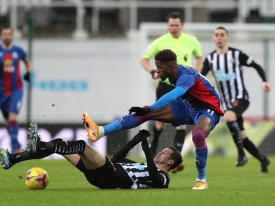 El Sheffield se agarra a la salvación y el Newcastle se acerca al descenso