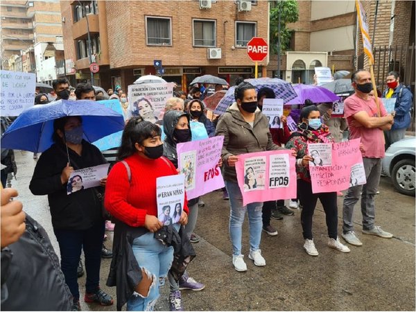 Manifestaciones en Argentina frente a seis consulados paraguayos