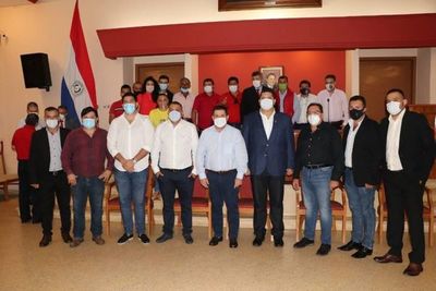Con la presencia de Horacio Cartes, Concordia Colorada oficializa candidatos en todo el Amambay