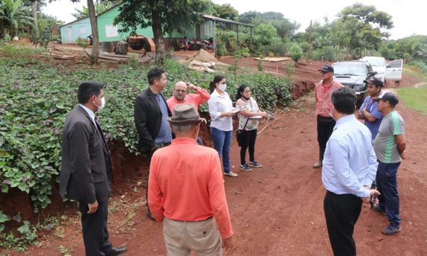 Condenan a 27 invasores de propiedad privada