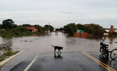 HOY / Tobatí, bajo agua: arroyos desbordados, familias damnificadas y una preocupación latente