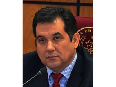 Seccionaleros cambian a Arévalo por Dani Centurión