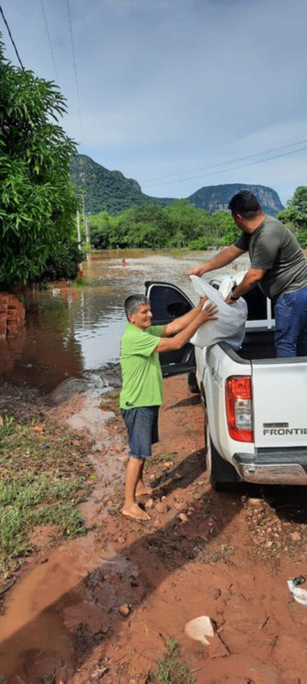 Paraguarí: "Los arroyos se convirtieron prácticamente en ríos", afirma gobernador
