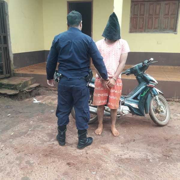 Detienen a presunto ladrón y recuperan moto robada