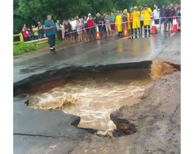 Patrulla Caminera habilita desvío ante tráfico cortado sobre ruta 2