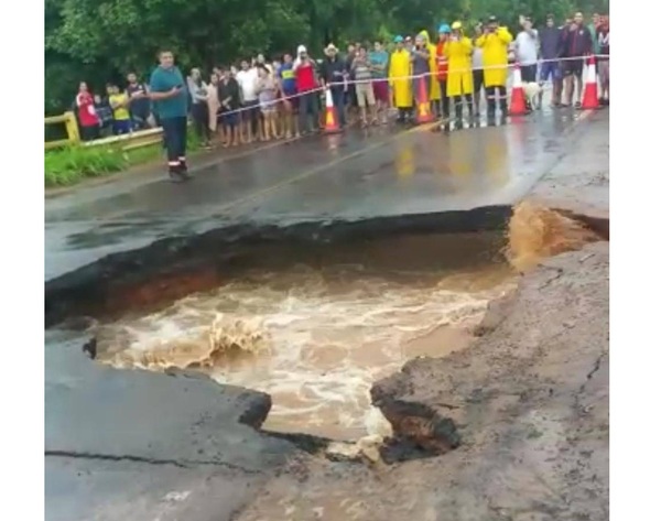 Patrulla Caminera habilita desvío ante tráfico cortado sobre ruta 2