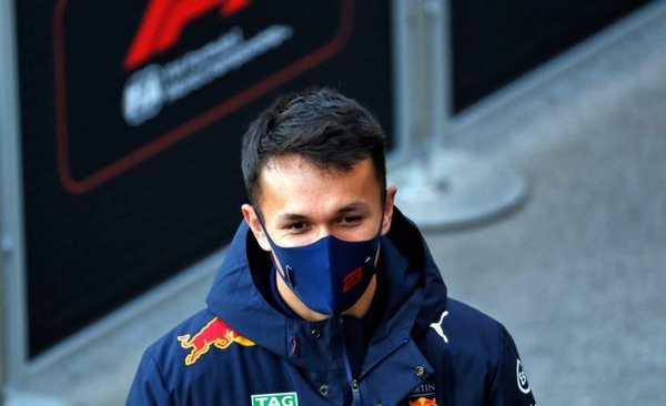 HOY / Alex Albon será piloto reserva de Red Bull en la Fórmula Uno