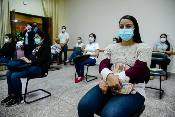 Trabajadores de blanco reciben capacitación para atención en USF
