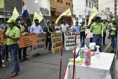 Docentes de la OTEP-SN se manifiestan y exigen “retorno seguro” a las escuelas - Nacionales - ABC Color