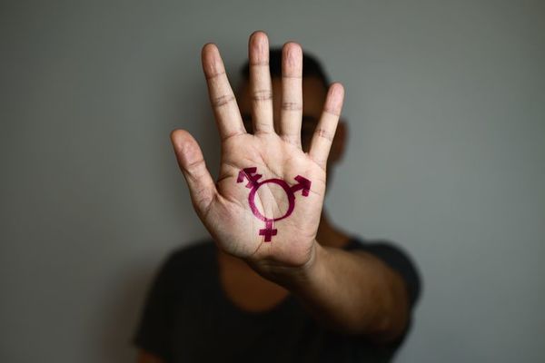 España permitirá a menores cambiar de sexo en el registro sin informe médico - Mundo - ABC Color