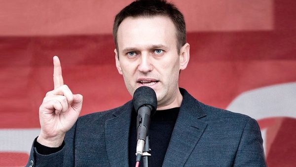 El líder opositor Navalny es condenado a tres años y medio de cárcel