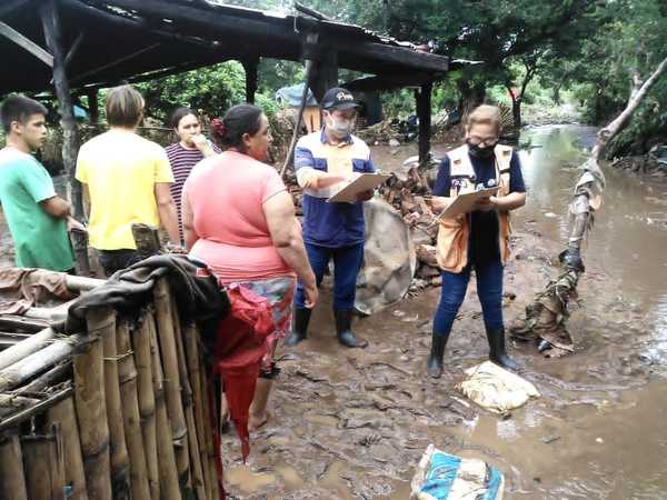 SEN continúa asistencia a familias y viviendas afectadas por fuerte temporal | .::Agencia IP::.