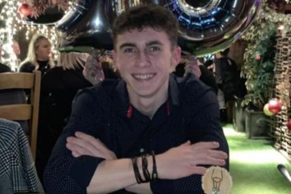 Despertó en “otro mundo”: El joven británico que estuvo en coma durante todo el inicio de la pandemia - Megacadena — Últimas Noticias de Paraguay
