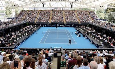 Caso de coronavirus amenaza la realización del Australian Open