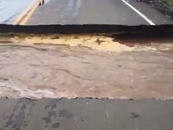 Empresa “mimada” del MOPC construyó ruta que se hundió en Cordillera - Nacionales - ABC Color