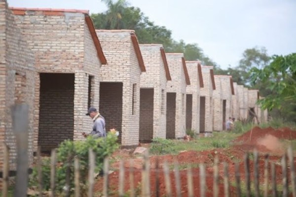 Proyectos de viviendas sociales del MUVH dará ocupación a unos 60.000 trabajadores este año