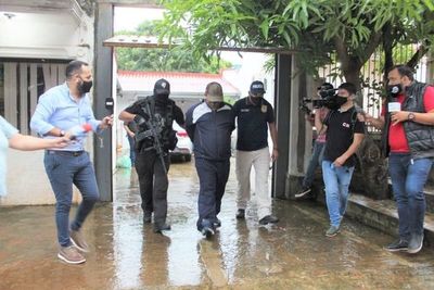 Asalto a blindado: imputan a detenido por violación de ley de armas - ABC en el Este - ABC Color