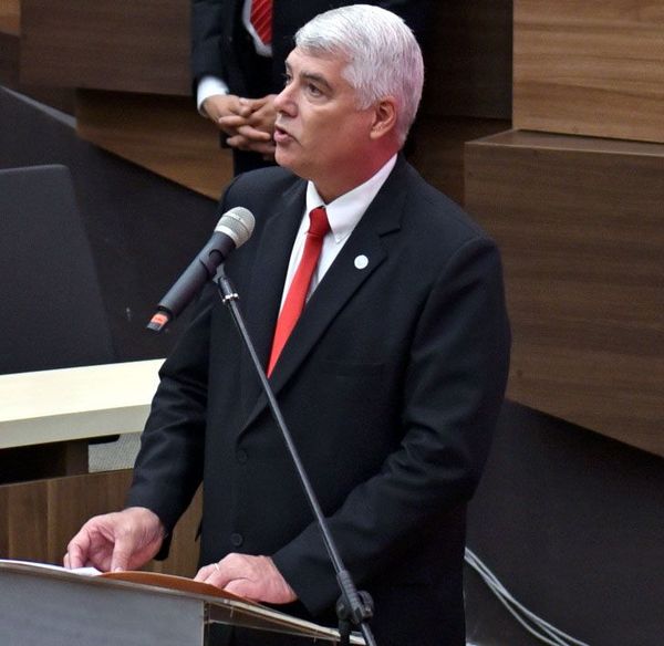 Wiens promete “reforzar sistemas de controles” tras derrumbes por lluvias - Nacionales - ABC Color