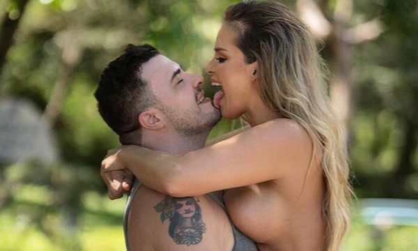 ¡Gaby Wolscham “marca territorio” dando lenguetazos a su novio!