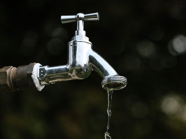 Iniciaron cortes de servicio de agua a usuarios morosos de Asunción
