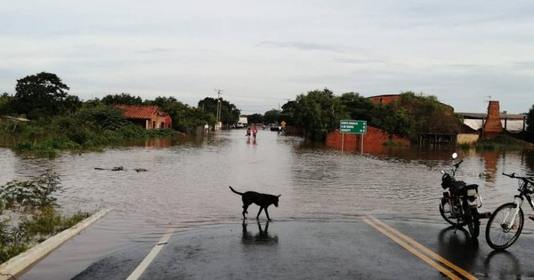 La Nación / Registran 1.878 familias afectadas por las últimas inundaciones