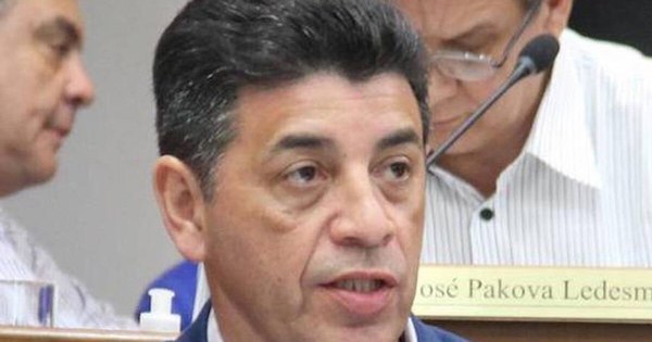 La Nación / Directorio pone en riesgo participación del PLRA