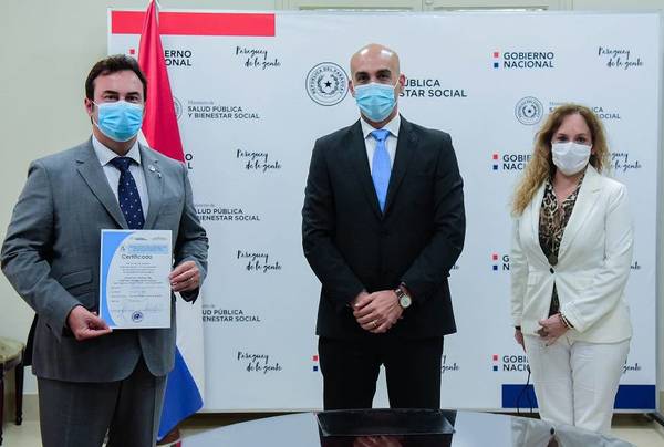 Laboratorio del IPS recibió certificado que acredita cumplimiento de normativas – Prensa 5