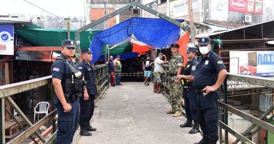 La Nación / Comerciantes fronterizos aguardan apoyo de Abdo Benítez