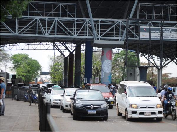 CDE se reactiva en un 40% a cinco meses de la reapertura del puente