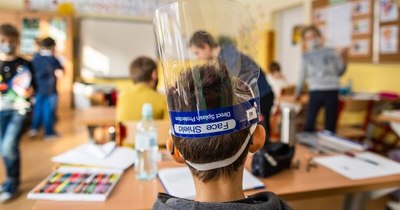 La Nación / ¿Cerrar las escuelas por COVID? Solo como último recurso, dice la OMS