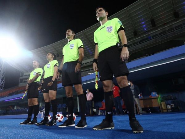 Los árbitros de la primera fecha del Apertura
