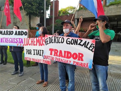 Indignados multiplican mítines para repudiar a “vendepatrias” y reclamar la rebeldía social - La Mira Digital
