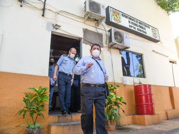 Fiscalía allana sede de la Brigada Central de la Policía