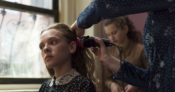 La Nación / La joven “Esty”, nominada al Globo de Oro por su actuación en “Poco Ortodoxa”