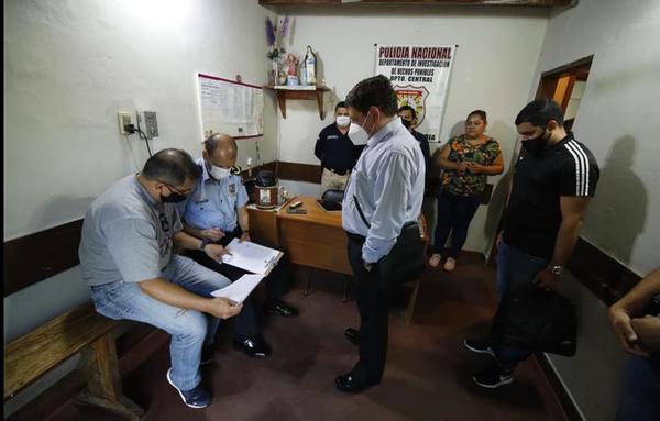 Supuesta extorsión: tres policías fueron detenidos