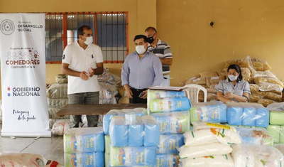 MDS entregó alimentos a organizaciones de ollas populares de Tobatí - Noticiero Paraguay