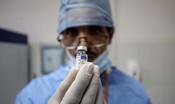 Rusos serán también los proveedores de las vacunas contra el Covid-19