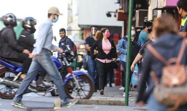 Detectan más de 700 positivos y hay 13 nuevos decesos | Noticias Paraguay