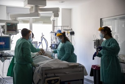 Coronavirus deja 794 nuevos contagiados y 13 finados más
