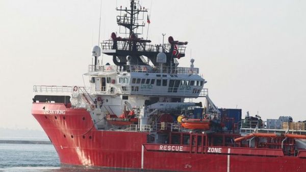Ocean Viking rescata a unos 240 migrantes en alta mar