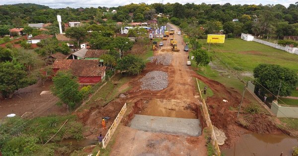 La Nación / Rutas habilitadas al tránsito con desvíos alternativos