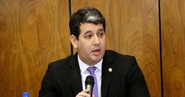 La Nación / Contrataciones anula adjudicación a empresa vinculada a una familia