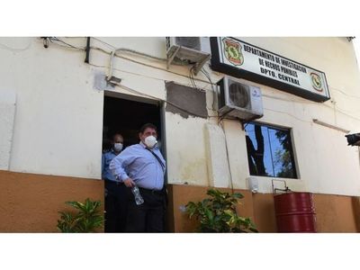 Tres policías detenidos tras supuesto pedido de coima y extorsión a mujeres