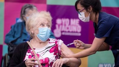 En Chile estiman inmunizar a más de 200 mil personas en una semana