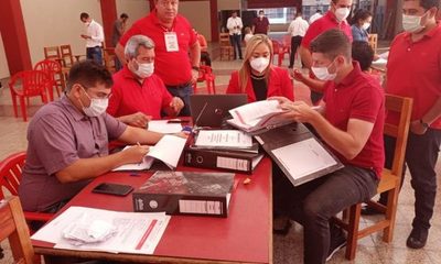 Wiens inscribe pre-candidatura a la intendencia de CDE