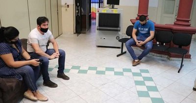 La Nación / Imputan a tres policías por privación de libertad y extorsión contra una pareja