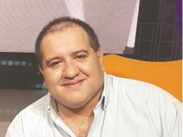 Periodista denunció que le quieren hacer Sextorsión