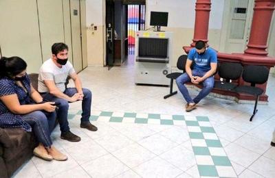 Imputan a tres policías por supuesta extorsión y privación de libertad – Prensa 5