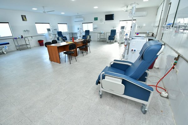 Gobierno inaugura primer servicio de hemodiálisis en Ñeembucú | .::Agencia IP::.