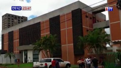 Jubilado muere al caer al vacío mientras reparaban ascensor | Noticias Paraguay